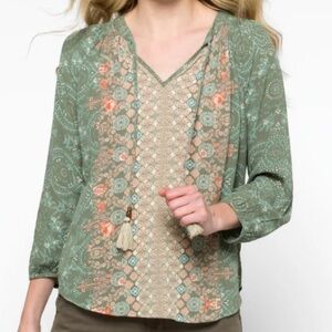 Mason & Belle Quarter Sleeve Top